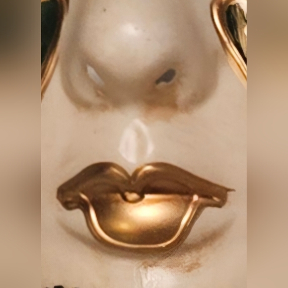 Vintage Venetian Wall Masks on Handles – Harlequin & Crackle Gold Pair - Picture 12 of 12